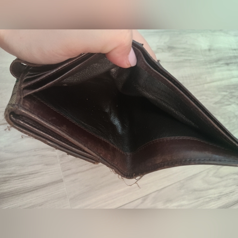 AUTHENTIC GUCCI INTERLOCKING G MONOGRAM LOGO SHER… - image 10